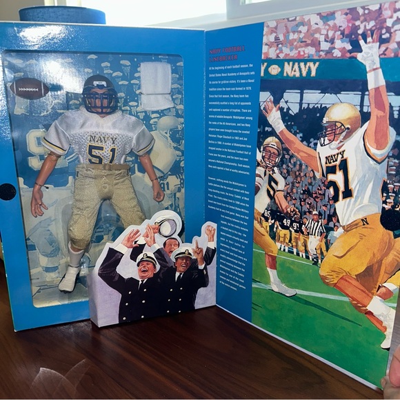 1998 G.I. Joe Navy Football Action Figure with Booklet Sealed box - Picture 1 of 6